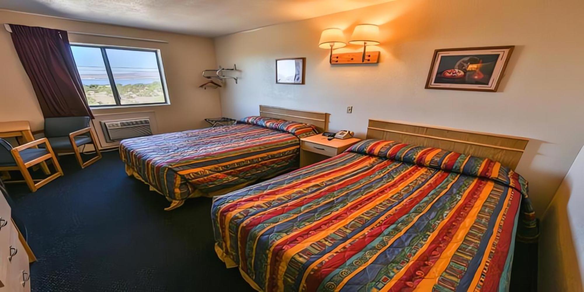 Super 8 By Wyndham Lake Havasu City Buitenkant foto