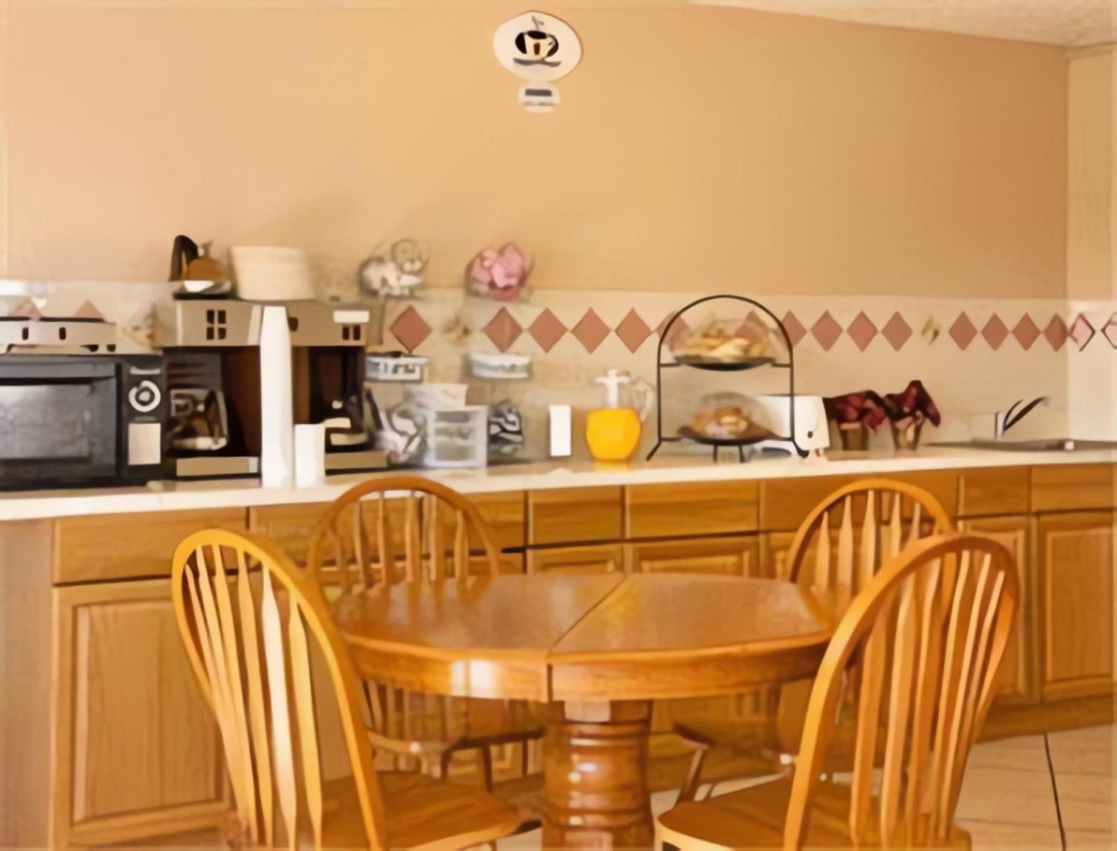 Super 8 By Wyndham Lake Havasu City Restaurant foto