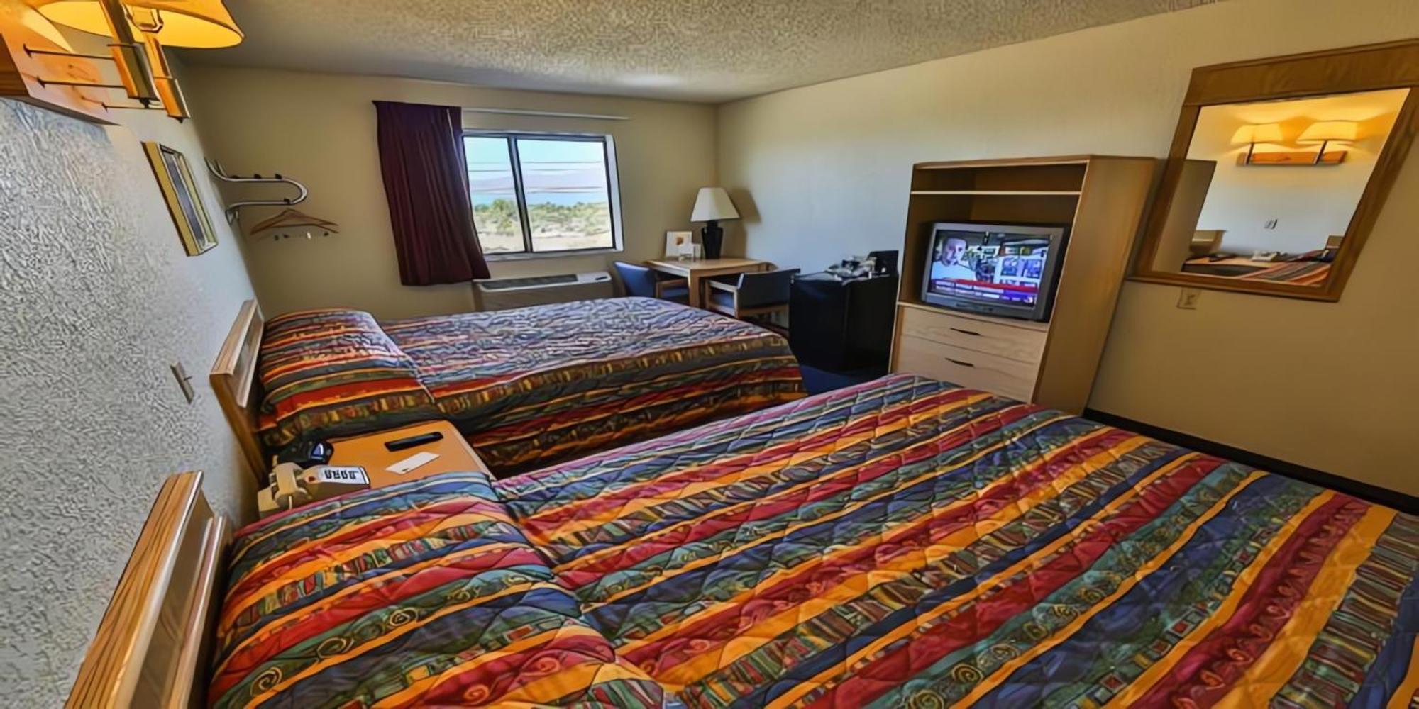 Super 8 By Wyndham Lake Havasu City Buitenkant foto